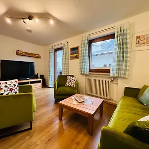  Ferienhaus Mittendrin
